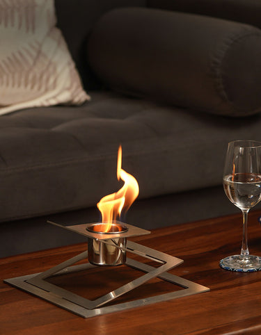 Flaime candle light traditional campfires flame